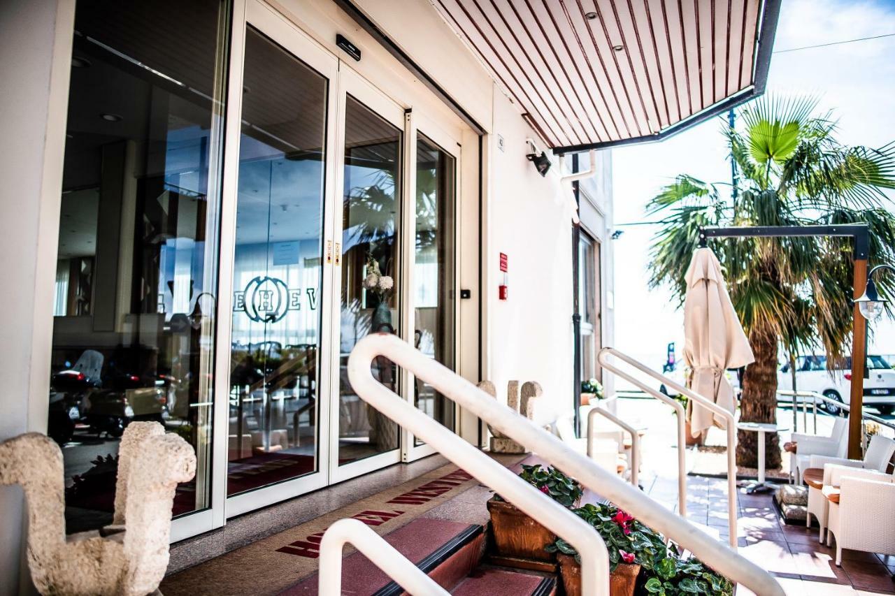 Hotel West End Alassio Kültér fotó